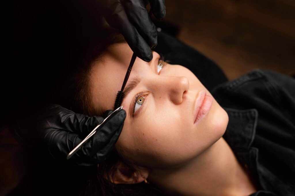 Lash Artistry Redefined: Extensions by Lindy Leading the Industry with Vision and Innovation